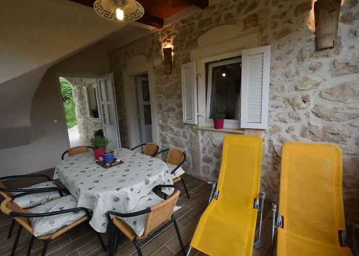 Apartments Neven